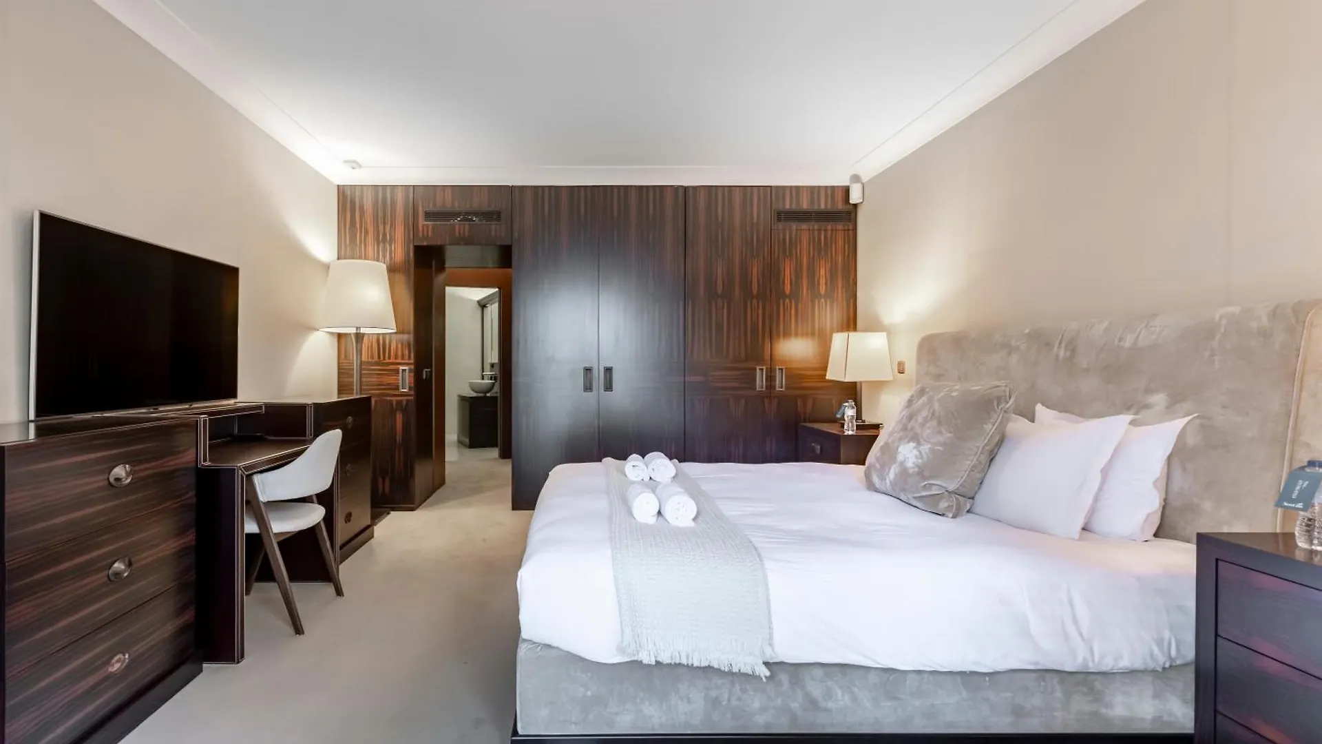 Sweett - Trocadero Apartment *